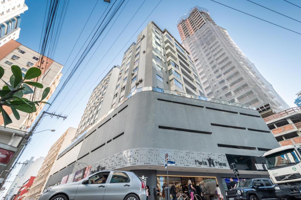 Em Frente Ao Shopping Atlantico! Com Sacada, Garagem E Ar Condicionado Apartamento Balneário Camboriú Exterior foto